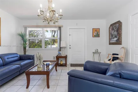 $925,000 | 6801 Southwest 27th Street, Miami, FL 33155