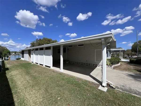 $194,500 | 2055 South Floral Avenue, Unit 92, Bartow, FL 33830