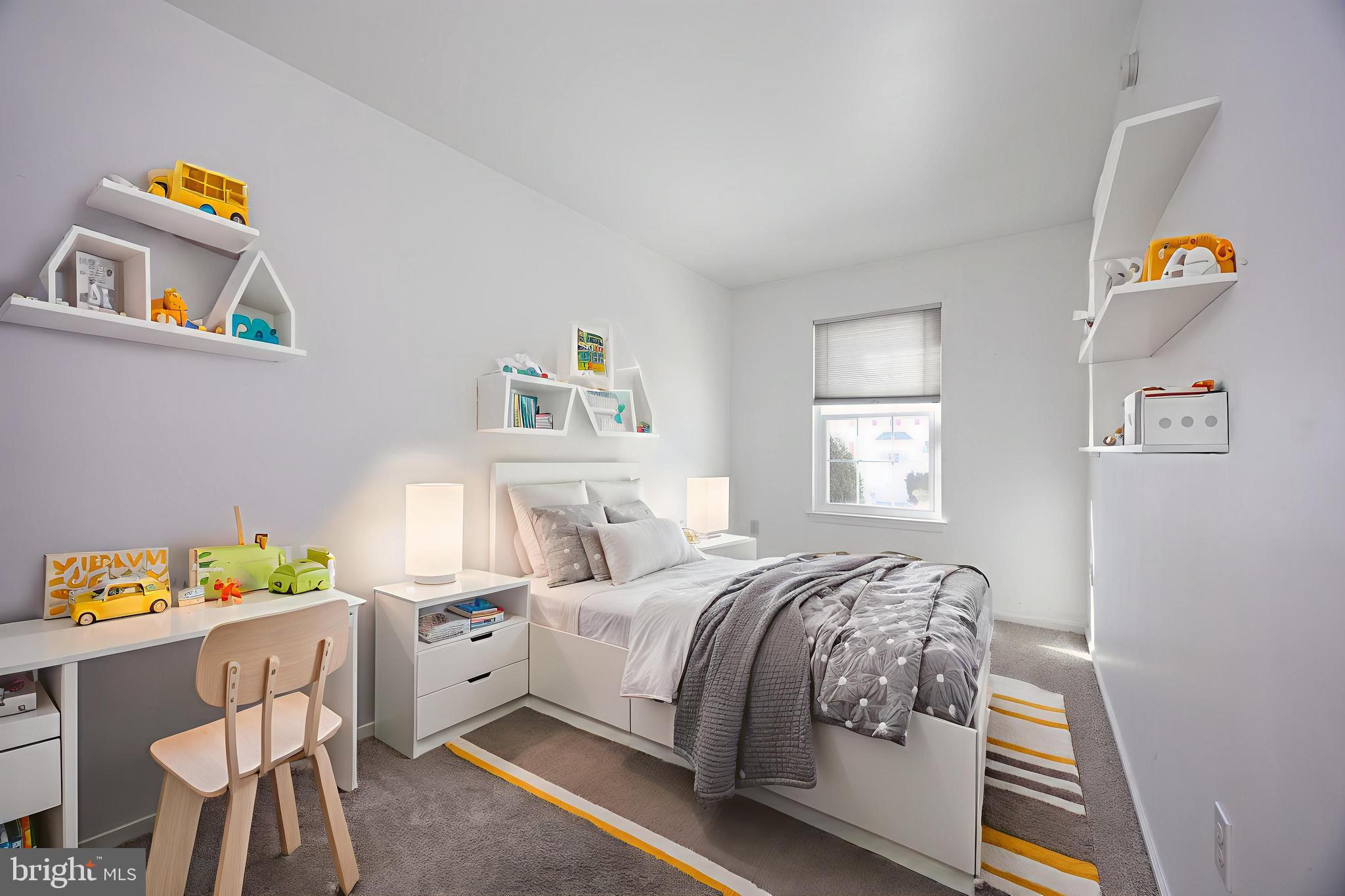 222 Springvalley Way Aston, PA 19014 - Photo 26 of 45 a bedroom with a bed and a window