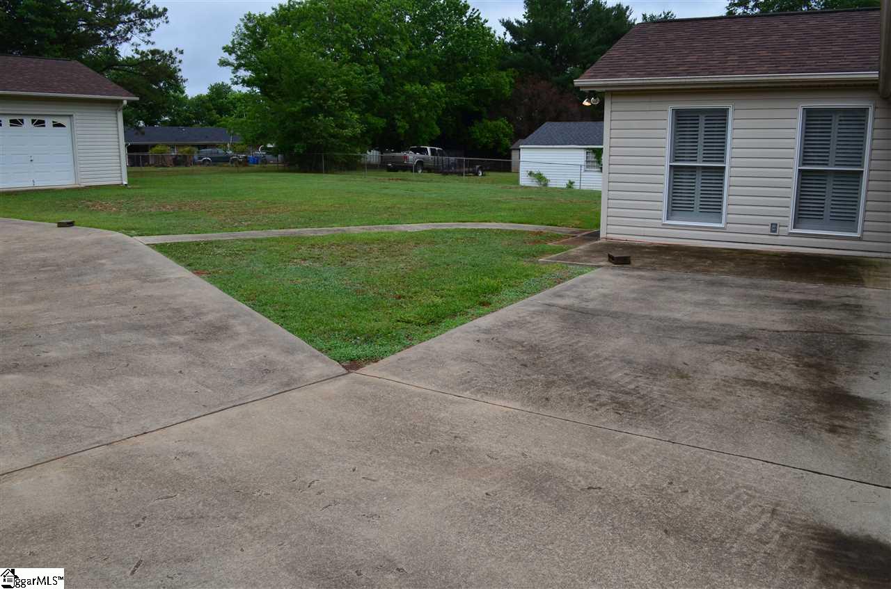 3536 Parris Bridge Road Boiling Springs, SC 29316 - Photo 6 of 25 Gallery Image 6
