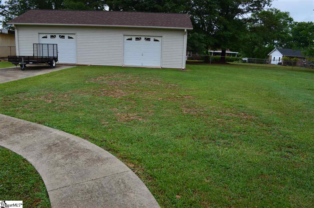 3536 Parris Bridge Road Boiling Springs, SC 29316 - Photo 7 of 25 Gallery Image 7