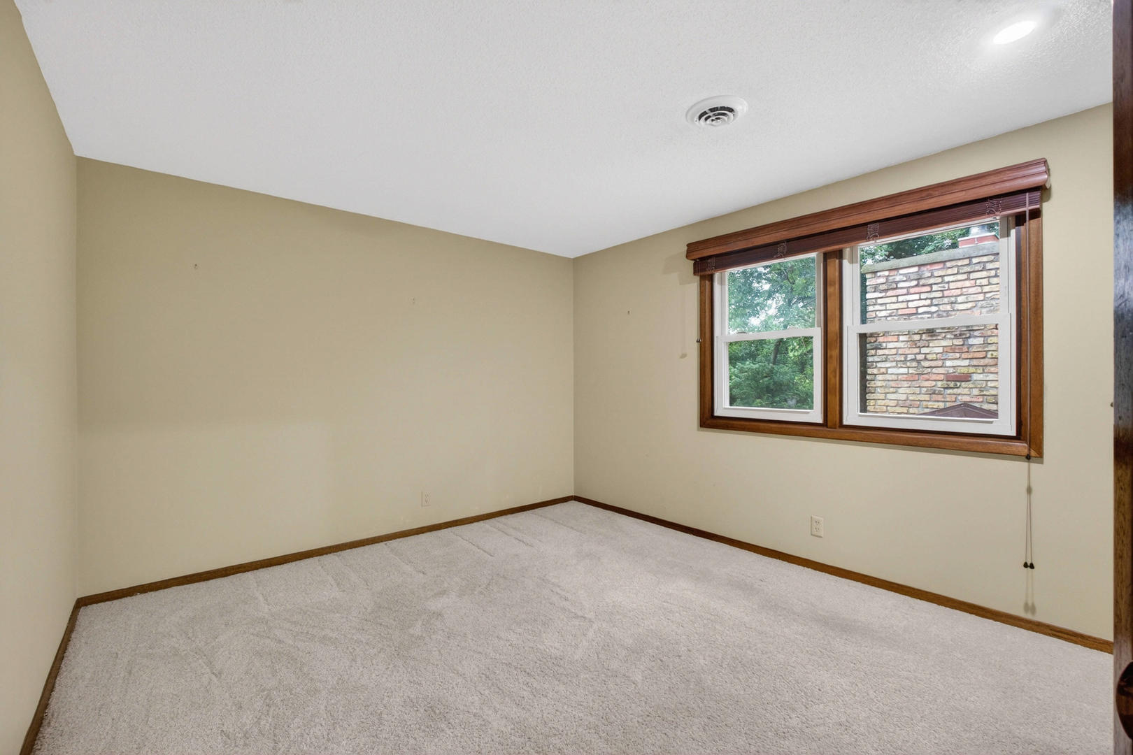 2205 Winding Hill Road Davenport, IA 52807 - Photo 27 of 64