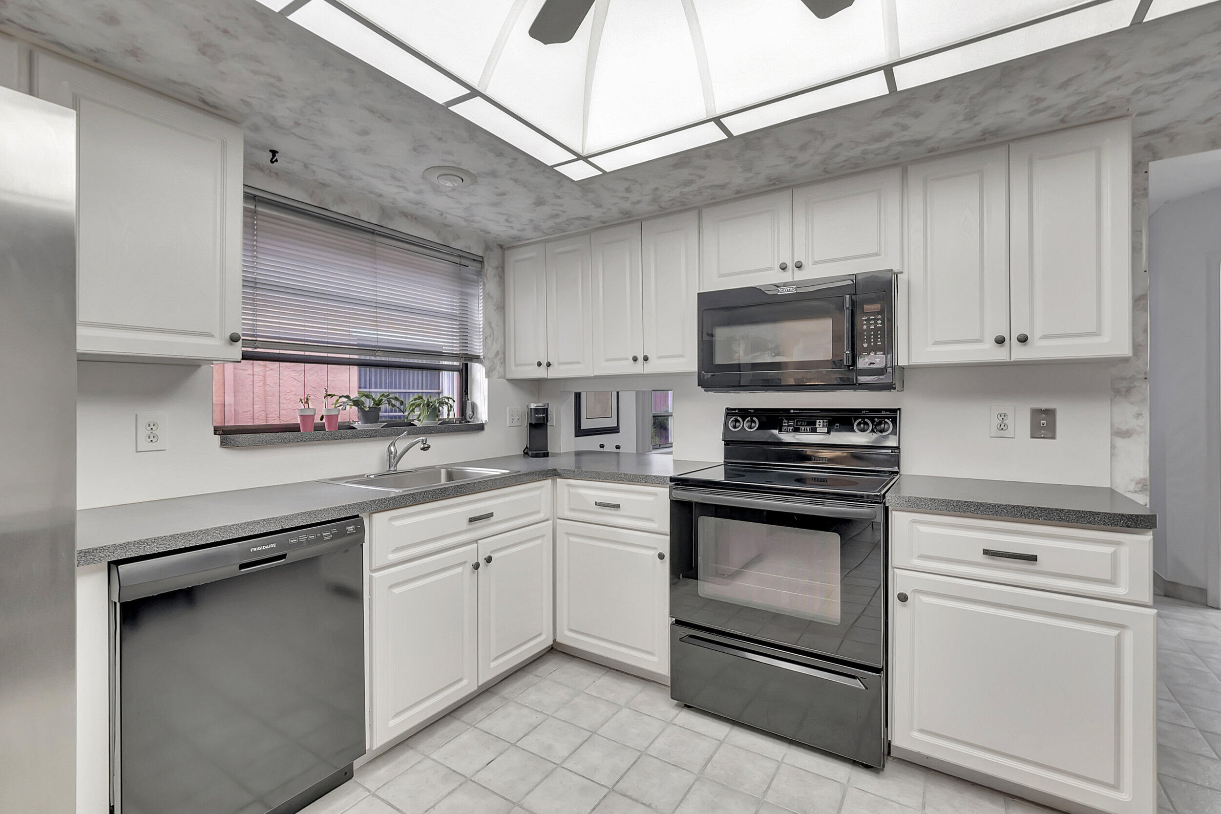10652 180th Place South Boca Raton, FL 33498 - Photo 18 of 55 DSC_0992