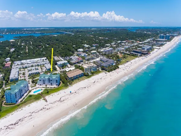 $6,000 | 2700 Ocean Drive, Unit 303, Vero Beach, FL 32963