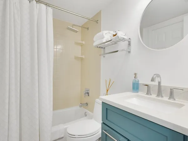 $6,000 | 2700 Ocean Drive, Unit 303, Vero Beach, FL 32963
