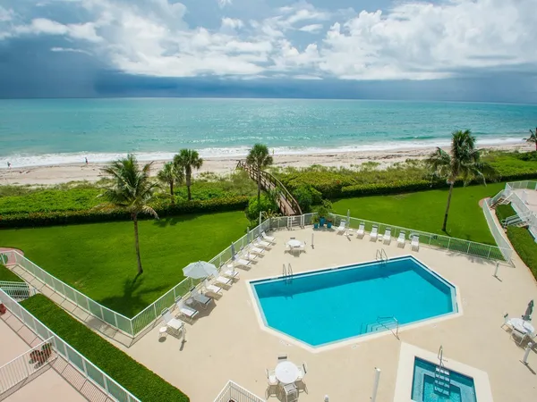 $6,000 | 2700 Ocean Drive, Unit 303, Vero Beach, FL 32963