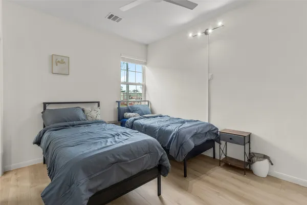 $2,350 | 1266 Oakmont Villas Drive, Houston, TX 77091