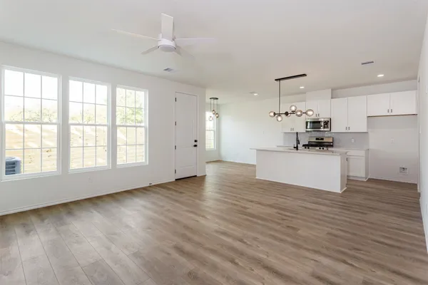 $2,350 | 1266 Oakmont Villas Drive, Houston, TX 77091