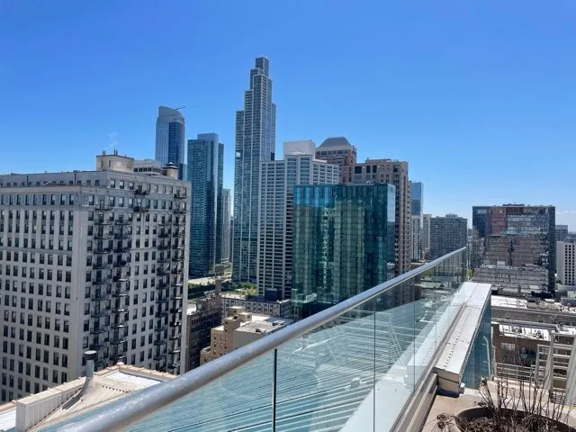 $1,600 | 40 East 9th Street, Unit 1412, Chicago, IL 60605