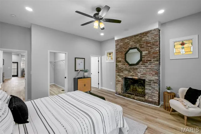 $370,000 | 4230 Connecticut Street, St. Louis, MO 63116