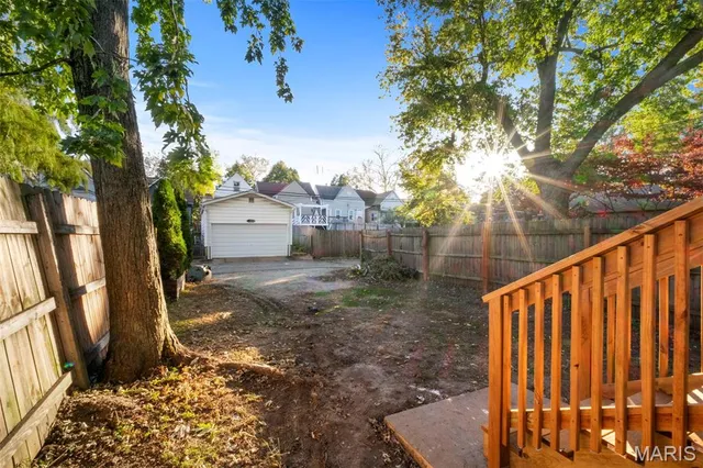 $370,000 | 4230 Connecticut Street, St. Louis, MO 63116