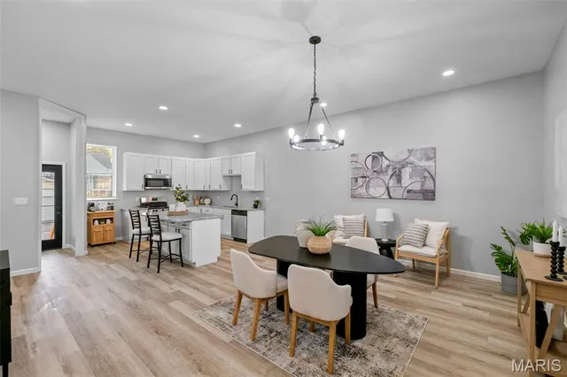 $370,000 | 4230 Connecticut Street, St. Louis, MO 63116