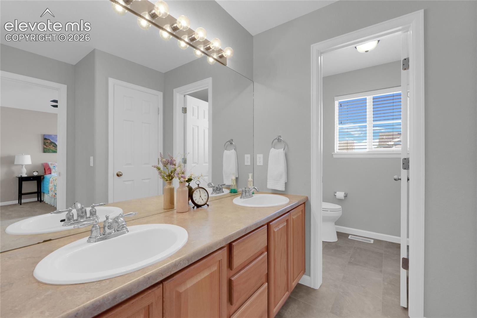 3931 Diamond Ridge View Colorado Springs, CO 80918 - Photo 21 of 40 Gallery Image 21