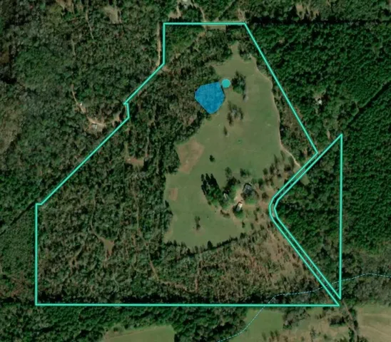 a view of a tennis court