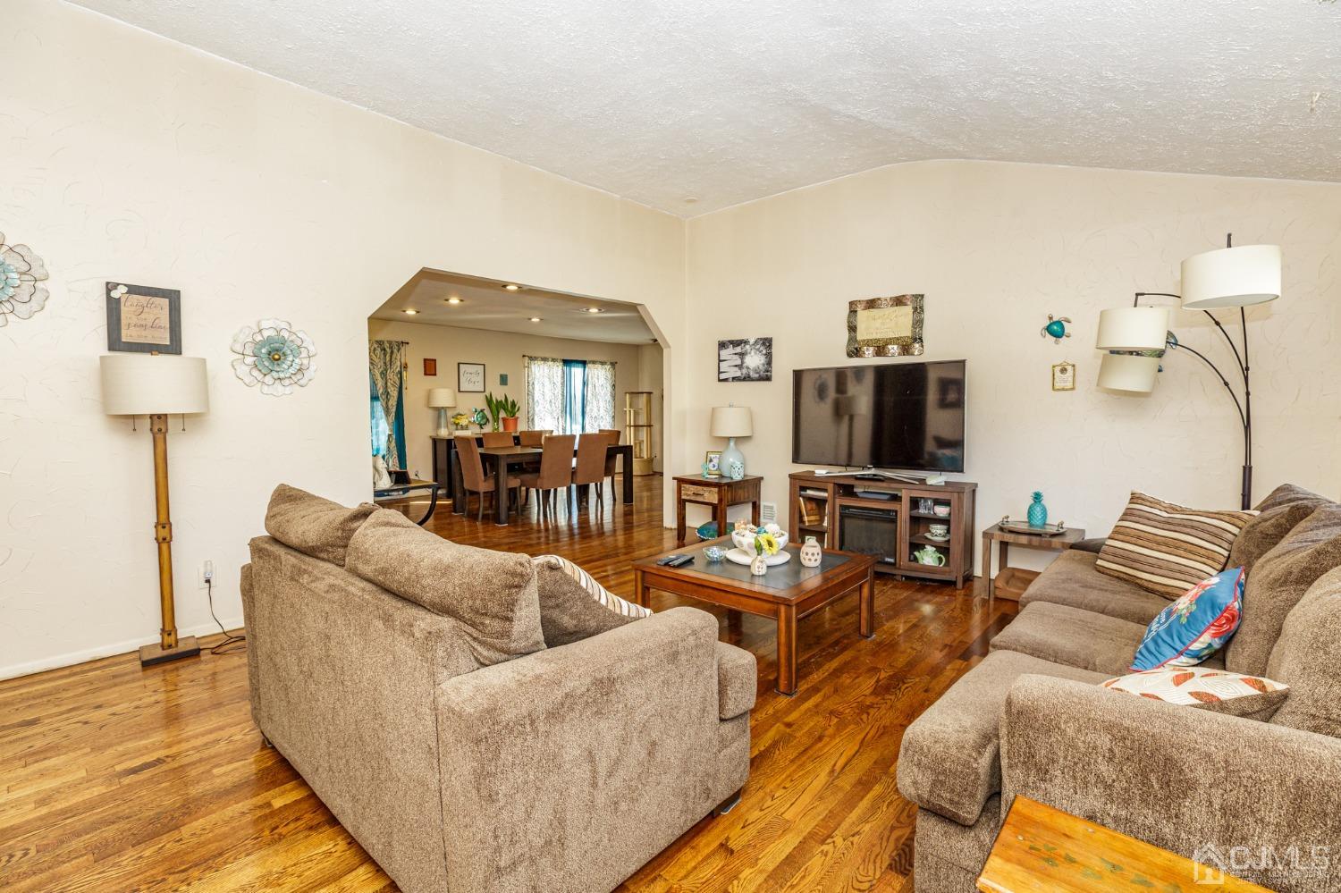10 Watchung Road East Brunswick, NJ 08816 - Photo 7 of 33 Gallery Image 7
