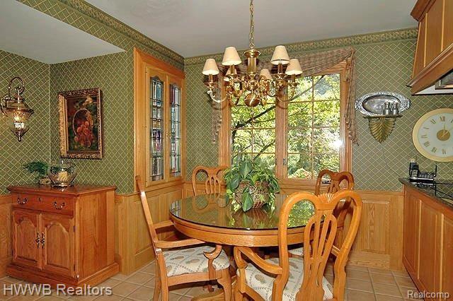 32023 Mountain View Road Franklin, MI 48025 - Photo 12 of 25 Dining Area.JPG
