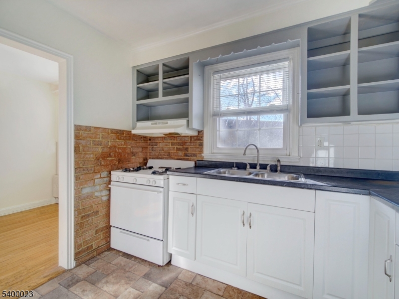 40 Meadowbrook Place, Unit B Maplewood, NJ 07040 - Photo 9 of 15