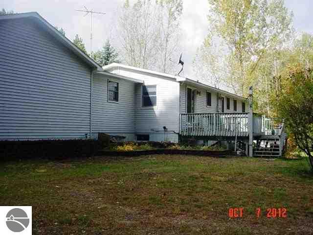 10237 Coster Road Southwest Fife Lake, MI 49633 - Photo 5 of 21 1740172-4.JPG