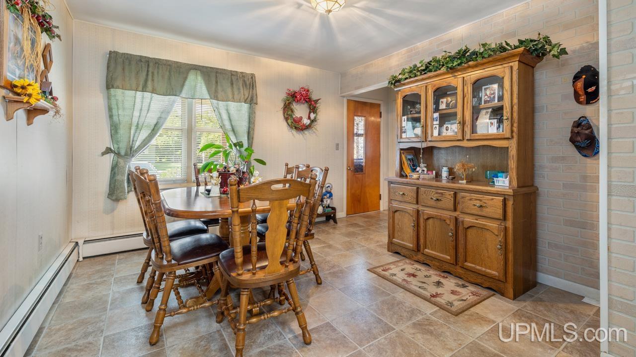 4860 Danforth Road Escanaba, MI 49829 - Photo 14 of 42