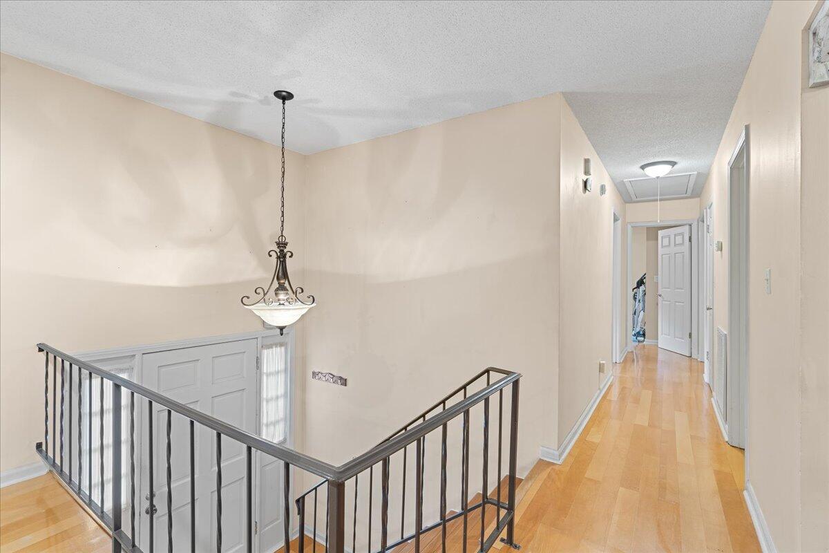 301 Cricket Lane Hixson, TN 37343 - Photo 11 of 28 04-301 Cricket Ln-4