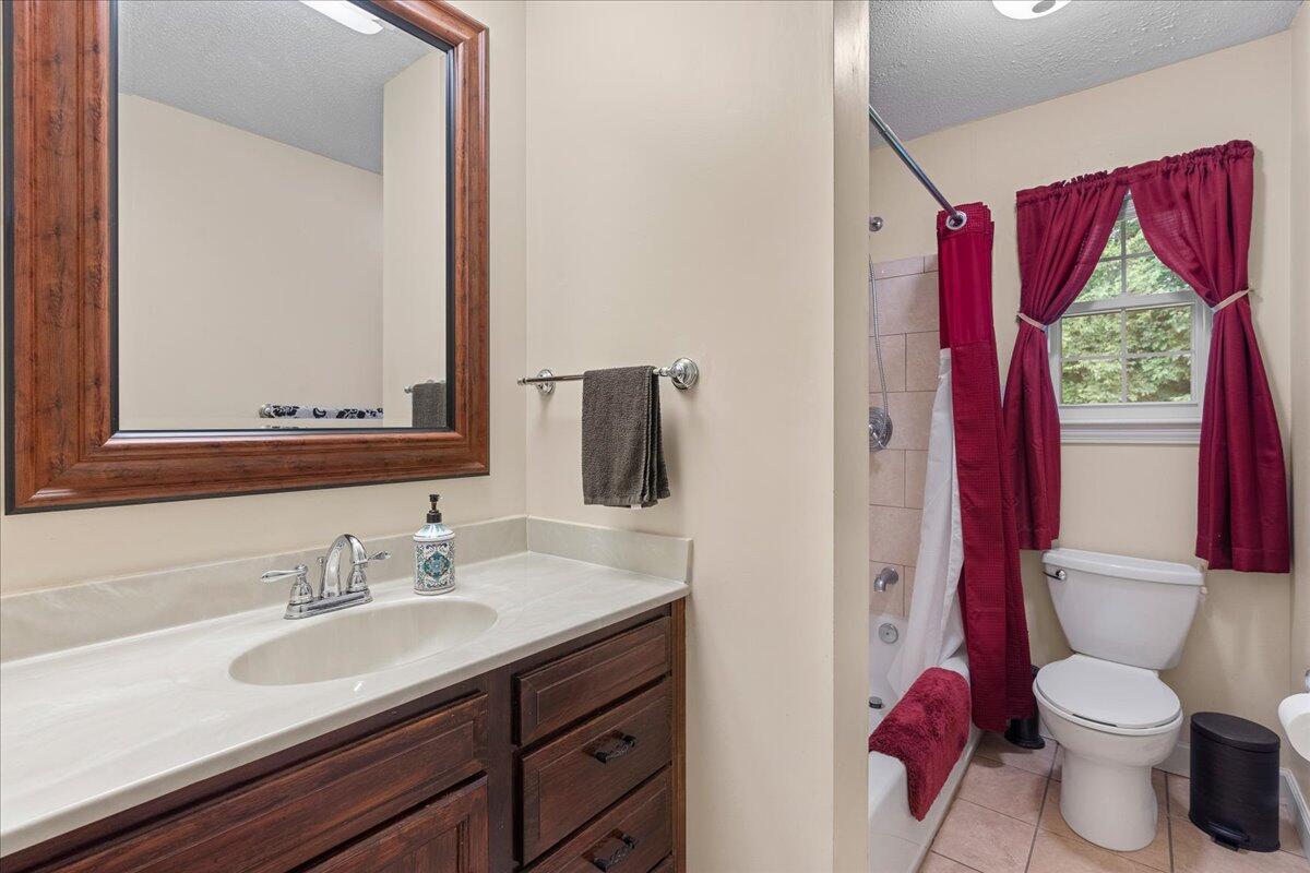 301 Cricket Lane Hixson, TN 37343 - Photo 13 of 28 17-301 Cricket Ln-18