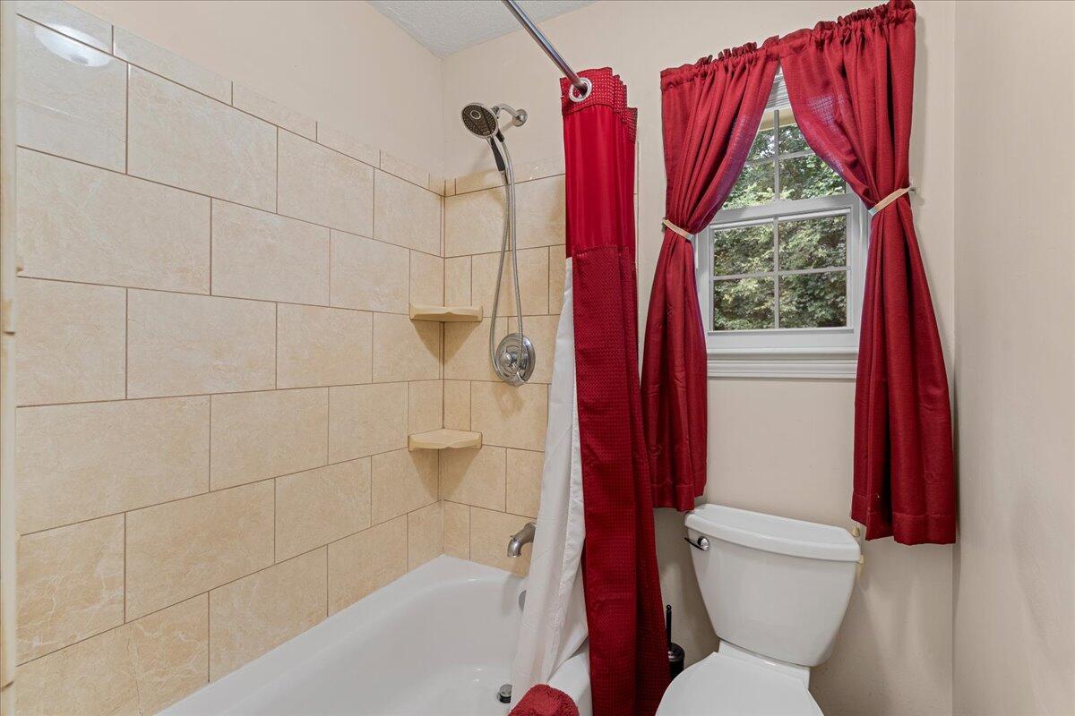 301 Cricket Lane Hixson, TN 37343 - Photo 14 of 28 18-301 Cricket Ln-19