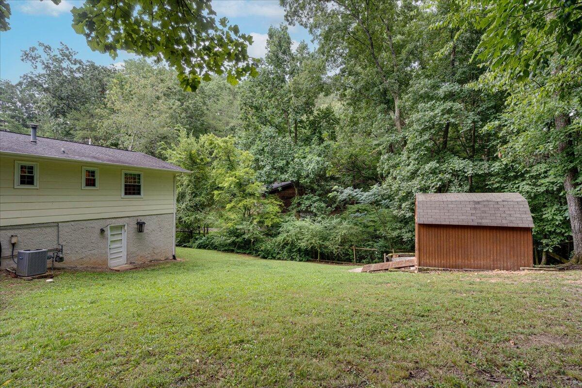 301 Cricket Lane Hixson, TN 37343 - Photo 24 of 28 27-301 Cricket Ln-28