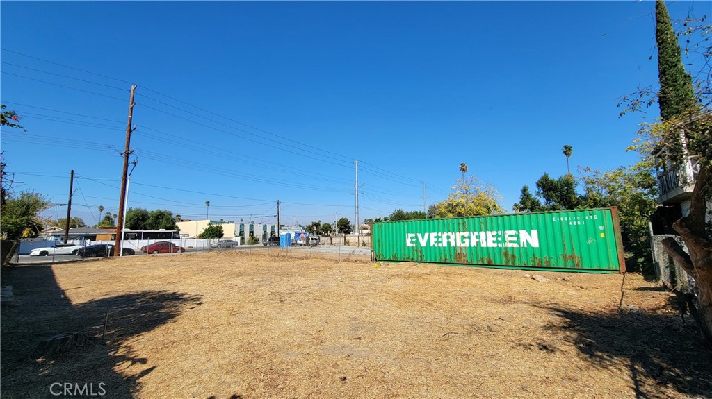 7538 Evans Street Riverside, CA 92504 - Photo 6 of 12 a view of a terrace with a garden