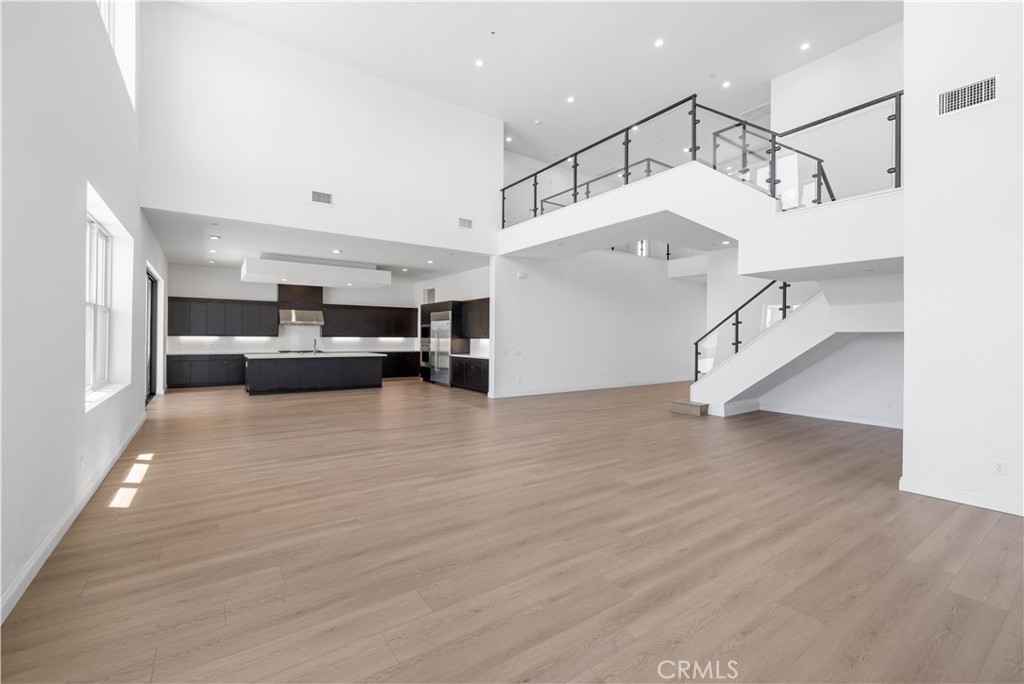 11712 Churchill Way Porter Ranch, CA 91326 - Photo 9 of 33 Gallery Image 9