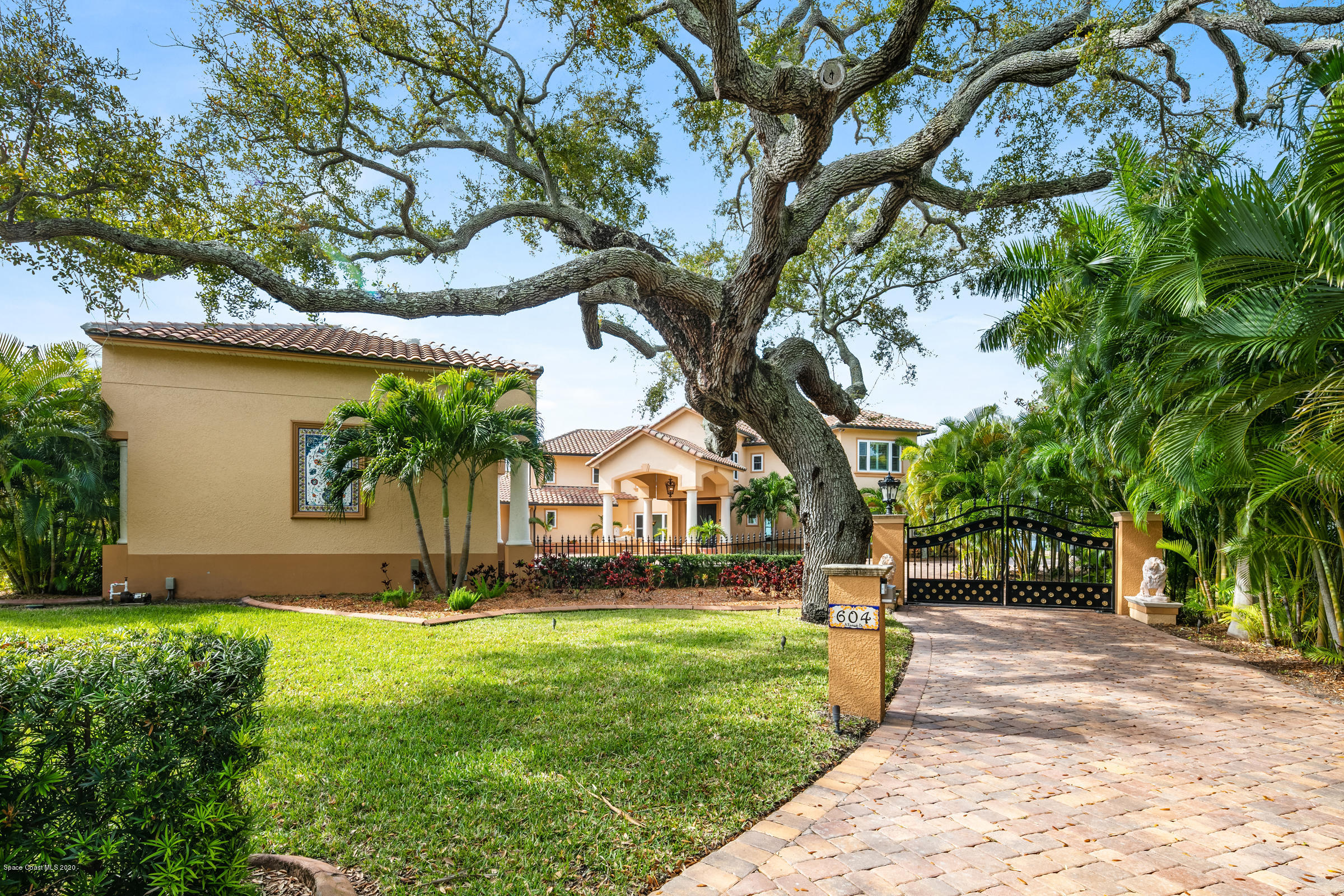 604 North Riverside Drive Indialantic, FL 32903 - Photo 46 of 58 42 604 N Riverside (54)