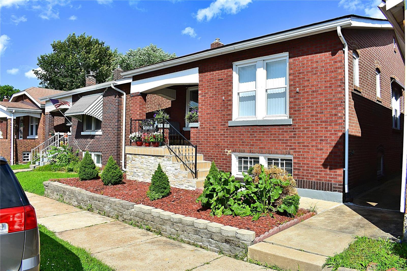 6808 Morgan Ford Road St. Louis, MO 63116 - Photo 1 of 31 Gallery Image 1