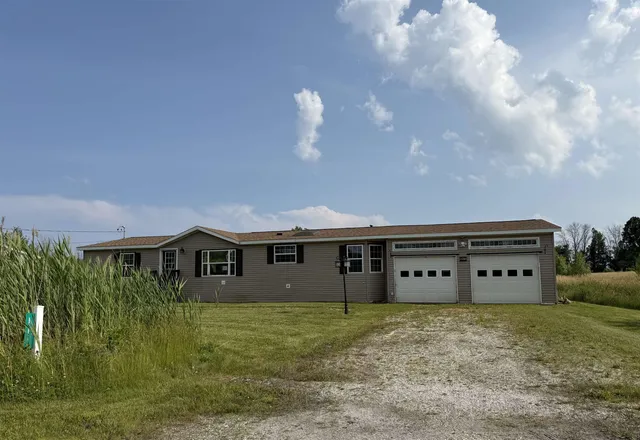 $99,000 | 111 Deso Drive, Alburgh, VT 05440