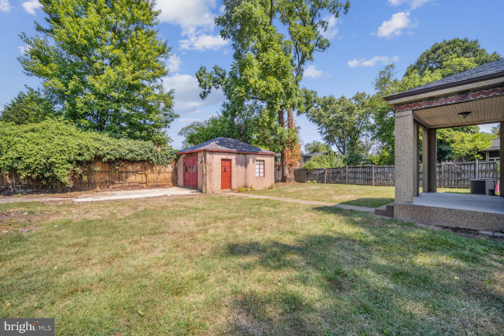 9900 Colesville Road Silver Spring, MD 20901 - Photo 9 of 23 Exterior with Garage