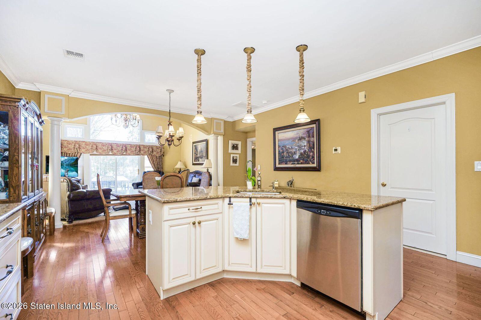 15 Topside Lane Staten Island, NY 10309 - Photo 15 of 36 15 Topside Lane-14