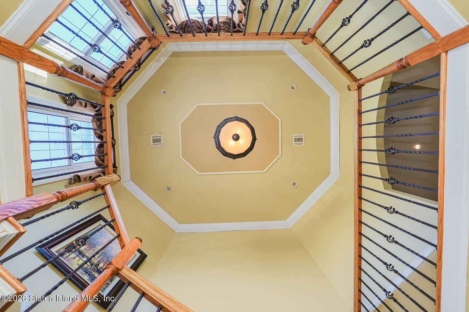 15 Topside Lane Staten Island, NY 10309 - Photo 5 of 36 15 Topside Lane-4