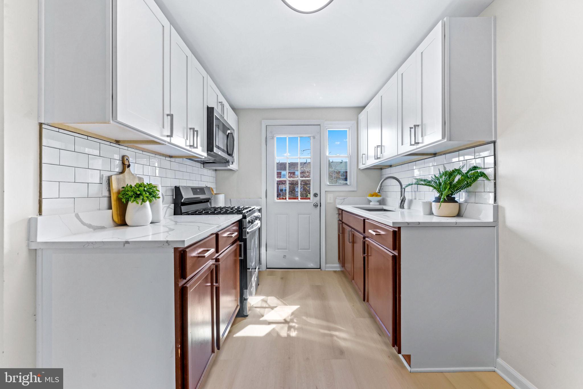 1003 Foxridge Lane Baltimore, MD 21221 - Photo 11 of 35