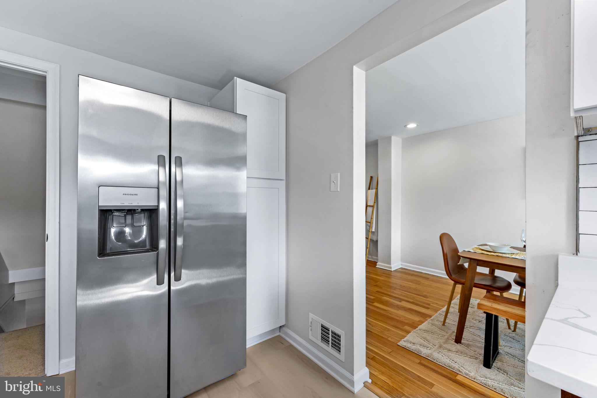 1003 Foxridge Lane Baltimore, MD 21221 - Photo 16 of 35