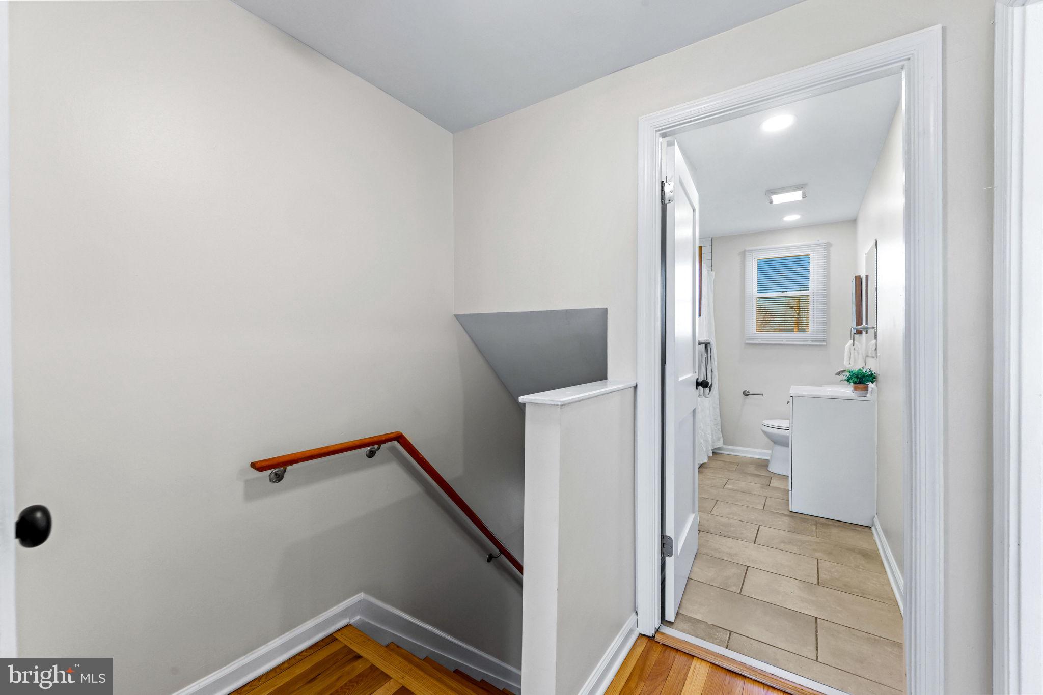 1003 Foxridge Lane Baltimore, MD 21221 - Photo 17 of 35