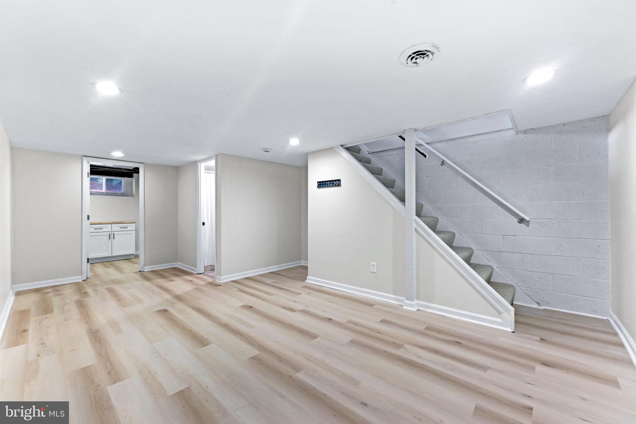 1003 Foxridge Lane Baltimore, MD 21221 - Photo 27 of 35