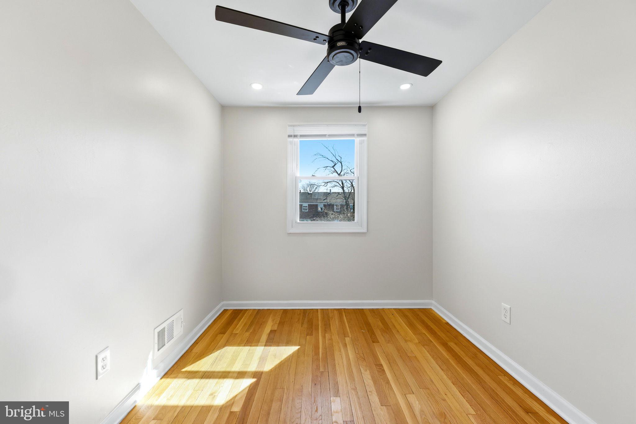 1003 Foxridge Lane Baltimore, MD 21221 - Photo 29 of 35