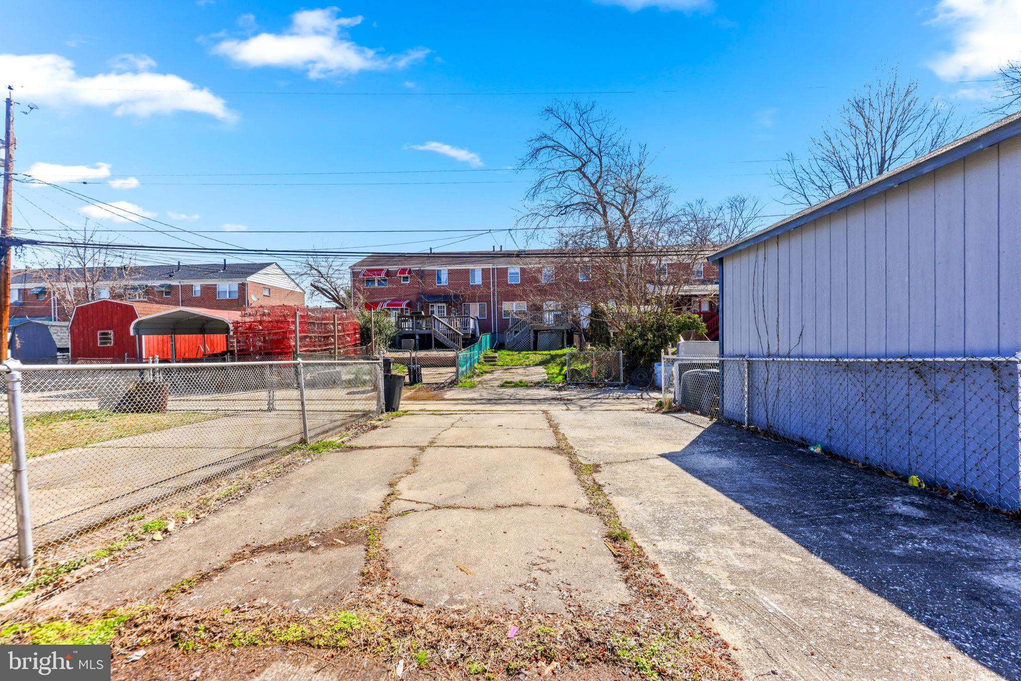 1003 Foxridge Lane Baltimore, MD 21221 - Photo 34 of 35