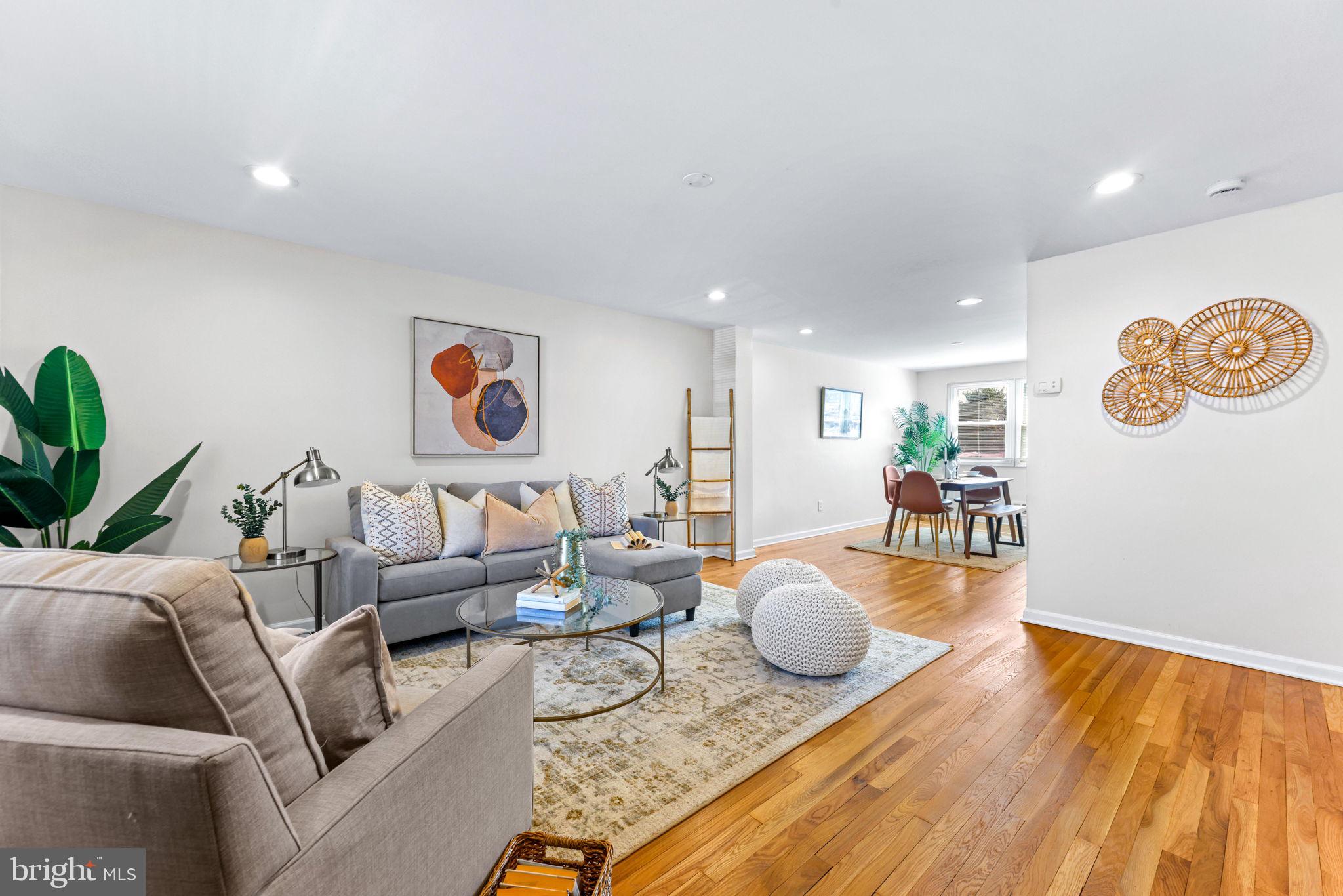 1003 Foxridge Lane Baltimore, MD 21221 - Photo 4 of 35