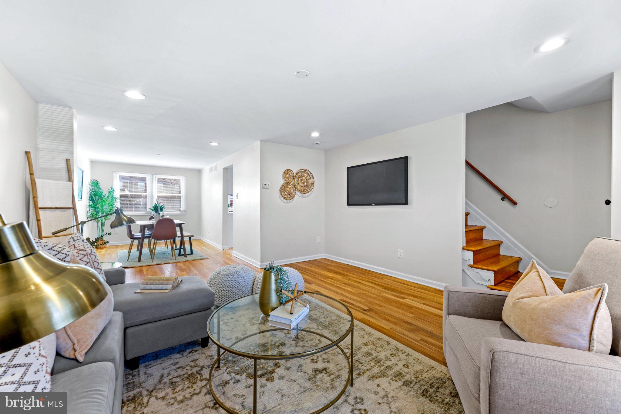 1003 Foxridge Lane Baltimore, MD 21221 - Photo 5 of 35