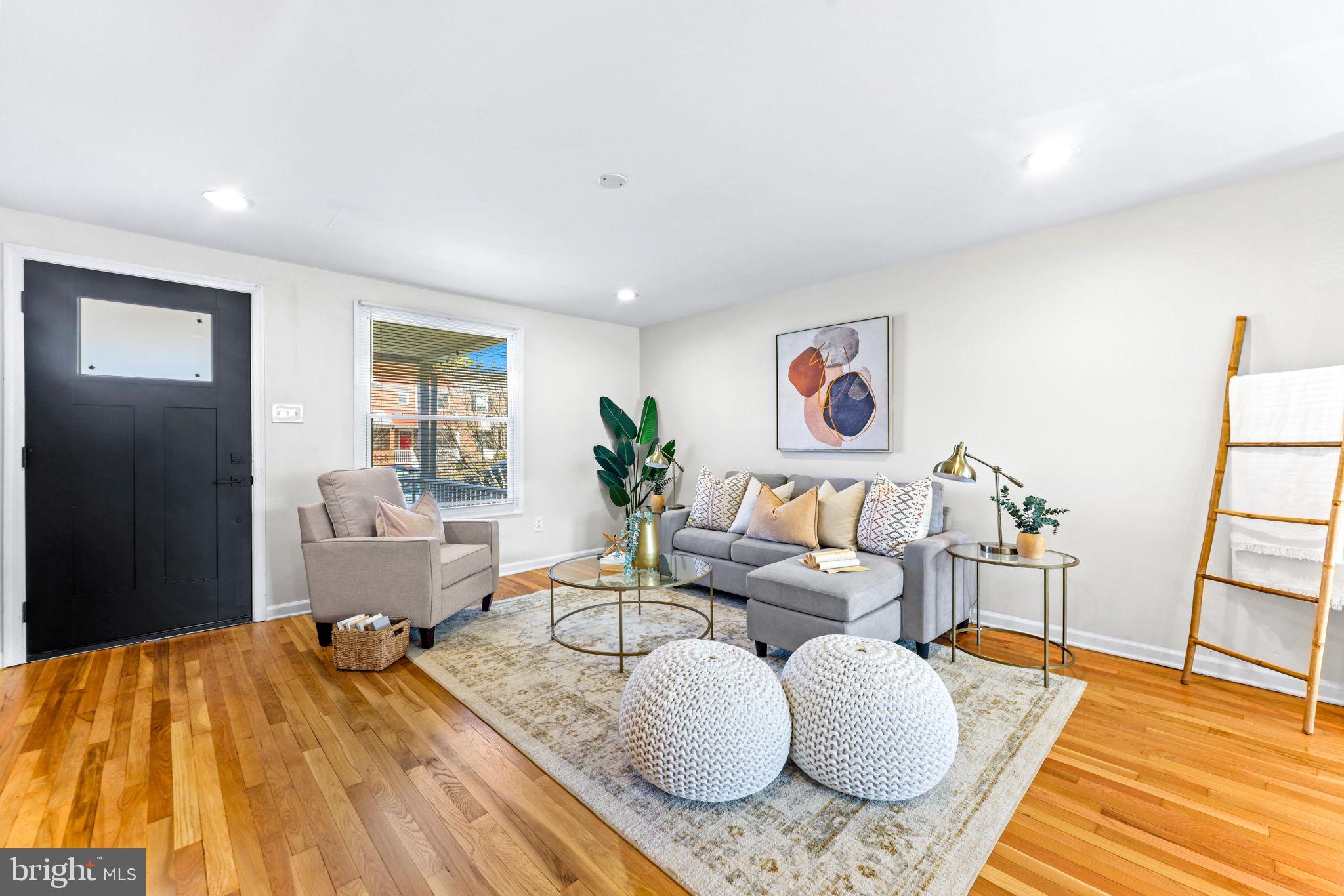 1003 Foxridge Lane Baltimore, MD 21221 - Photo 6 of 35