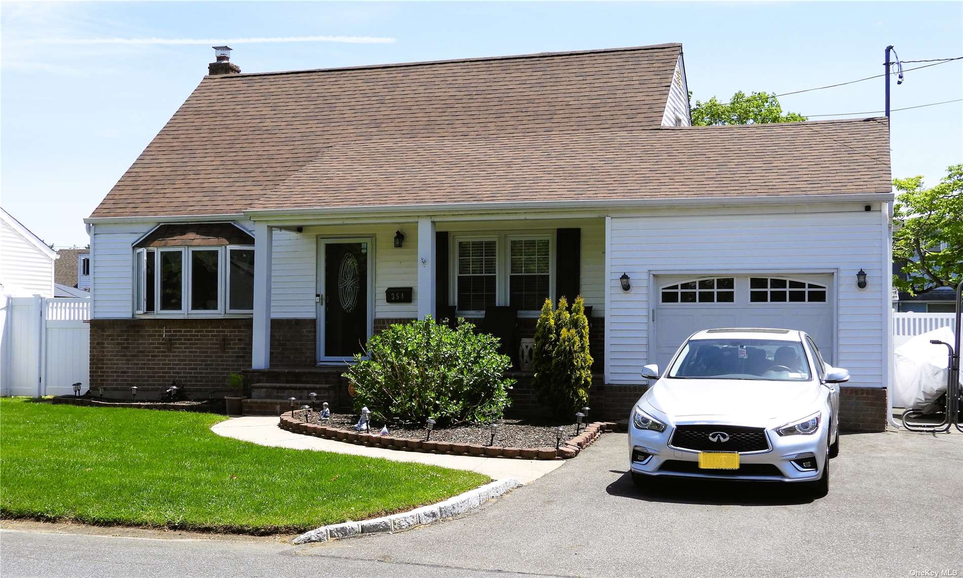 354 Sherbrooke Road Lindenhurst, NY 11757 - Photo 1 of 1 Gallery Image 1
