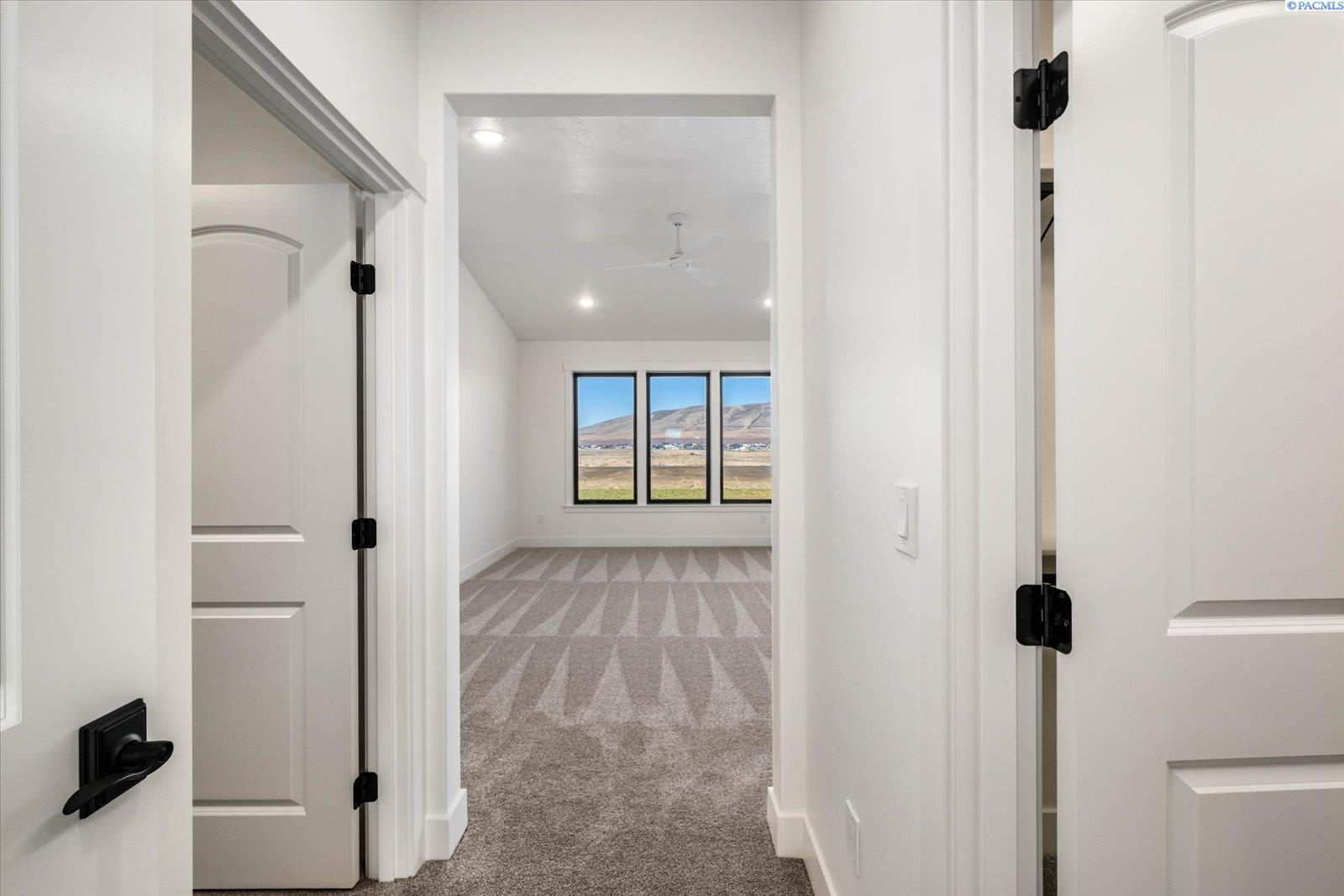 8102 Harvest Ridge Loop Kennewick, WA 99338 - Photo 31 of 48 Gallery Image 31