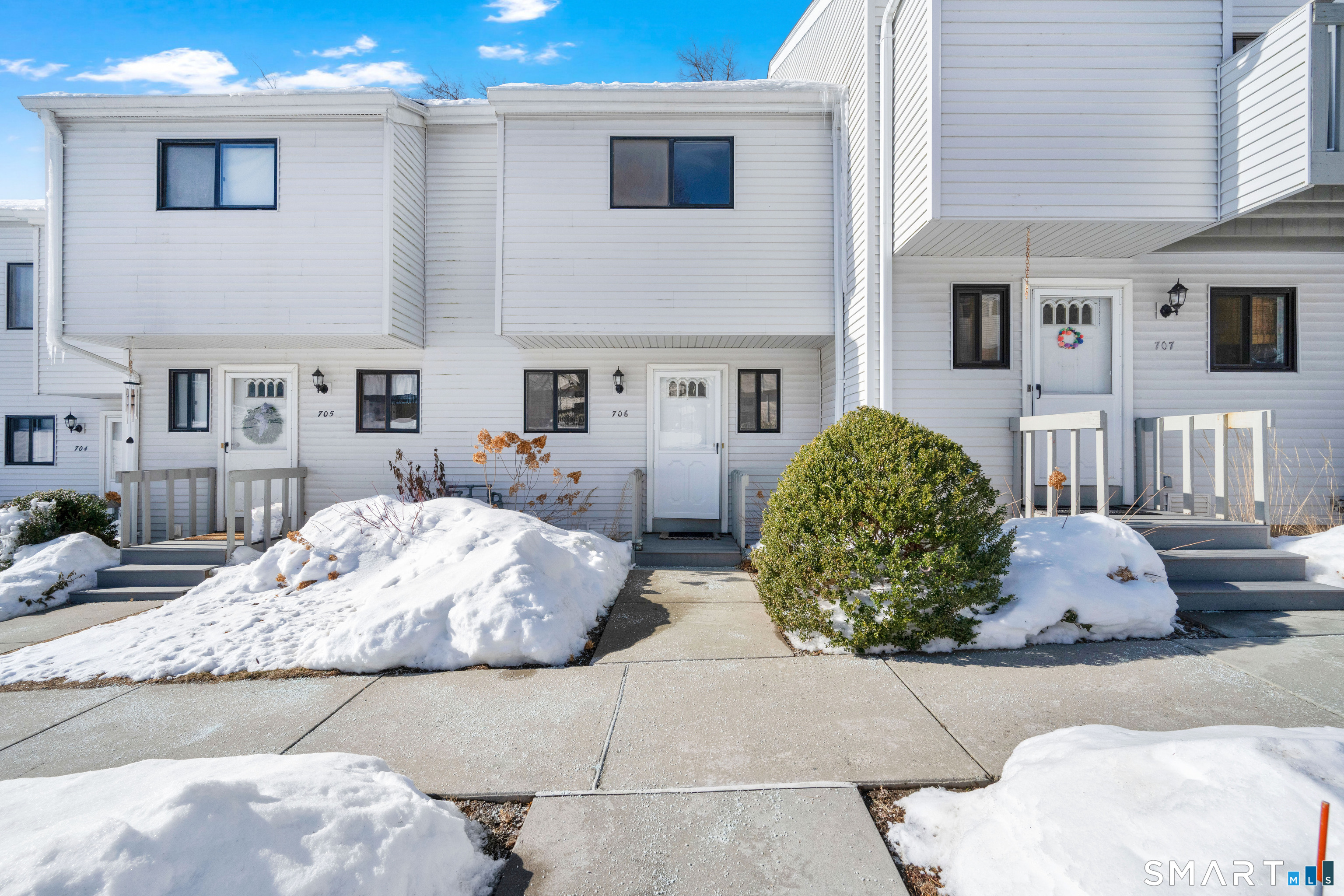 706 Timber Lane, Unit 706 Canton, CT 06019 - Photo 1 of 38