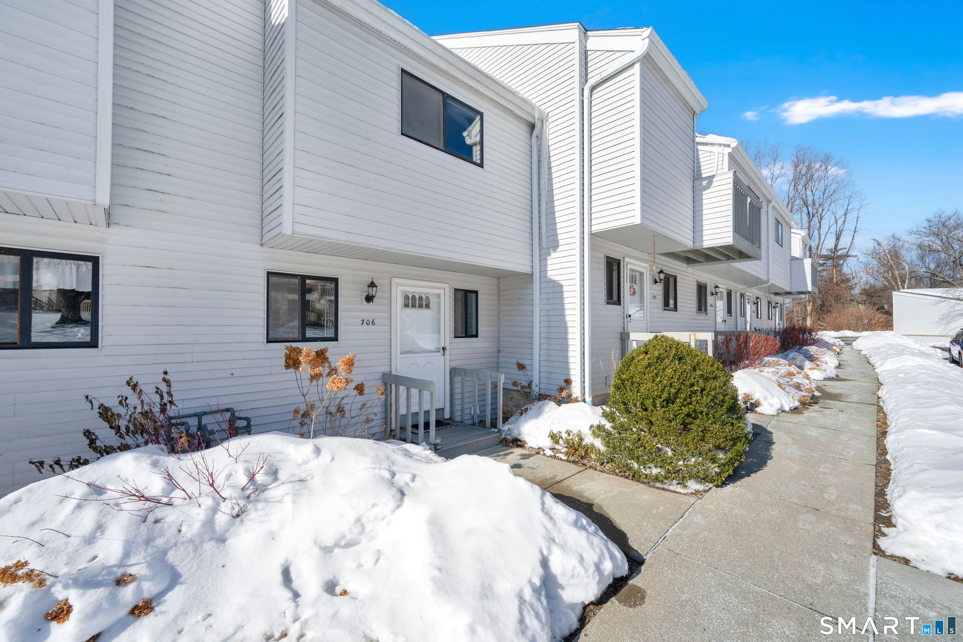 706 Timber Lane, Unit 706 Canton, CT 06019 - Photo 2 of 38