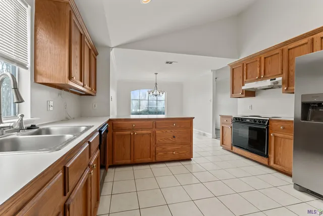 $2,030 | 18516 Lakefield Avenue, Baton Rouge, LA 70817