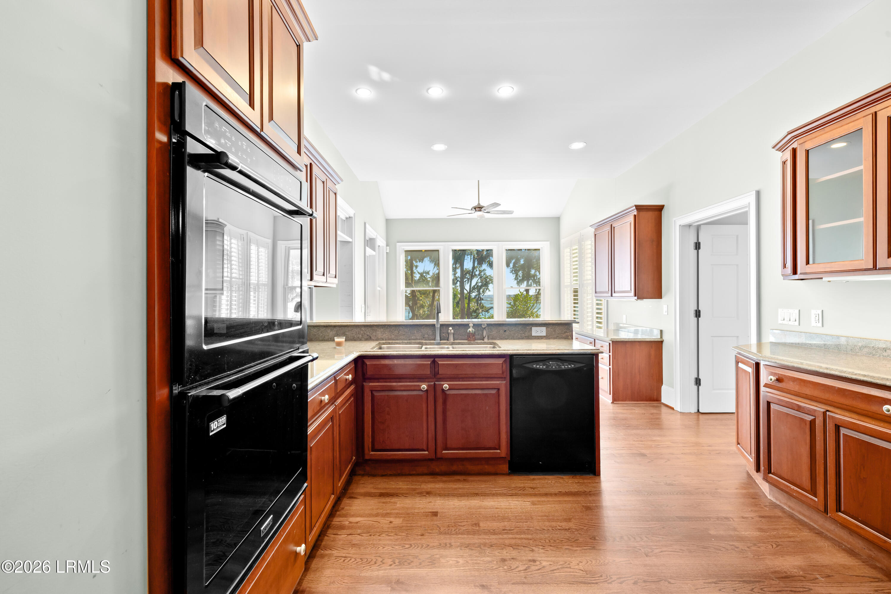 136 Retreat Plantation Beaufort, SC 29902 - Photo 16 of 54 136 Retreat Plantation - 15